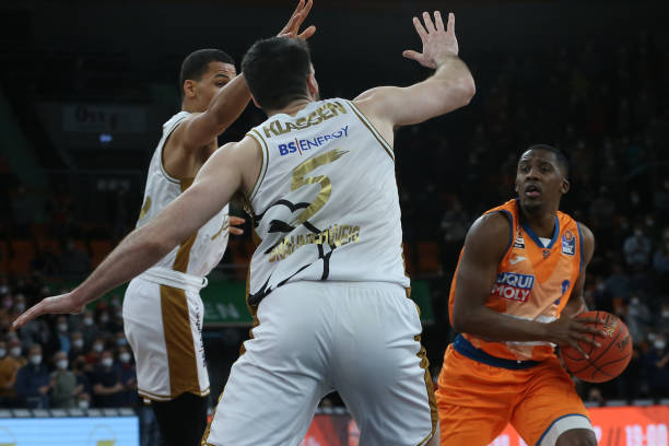 紧密团结和 紧密团结和