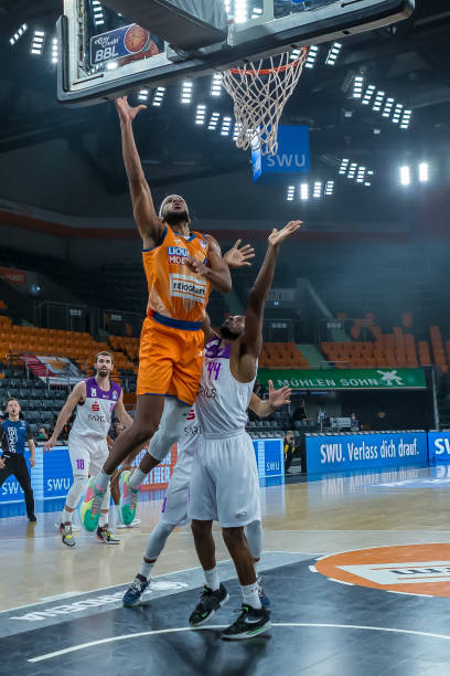 运行得更默 运行得更默