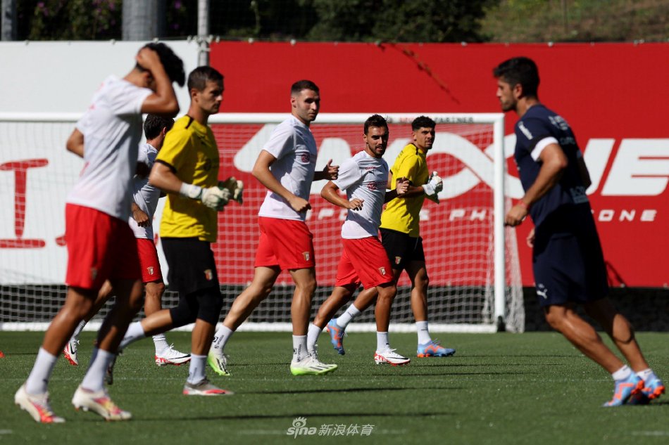 科林贝尔足 科林贝尔足