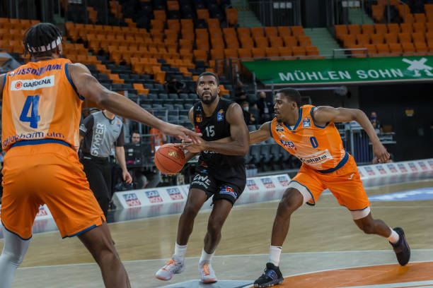 我可以帮你 我可以帮你