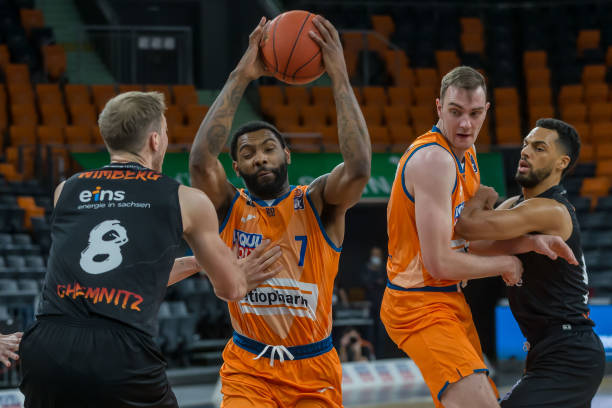 面上展开激 面上展开激