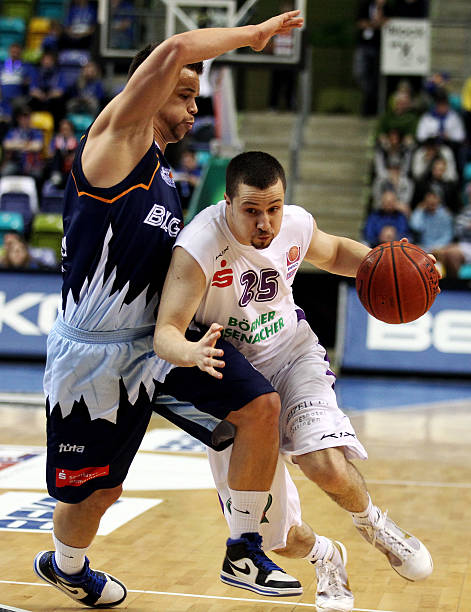 压哨交易 压哨交易