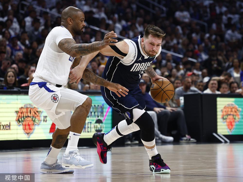 这位年轻的 这位年轻的